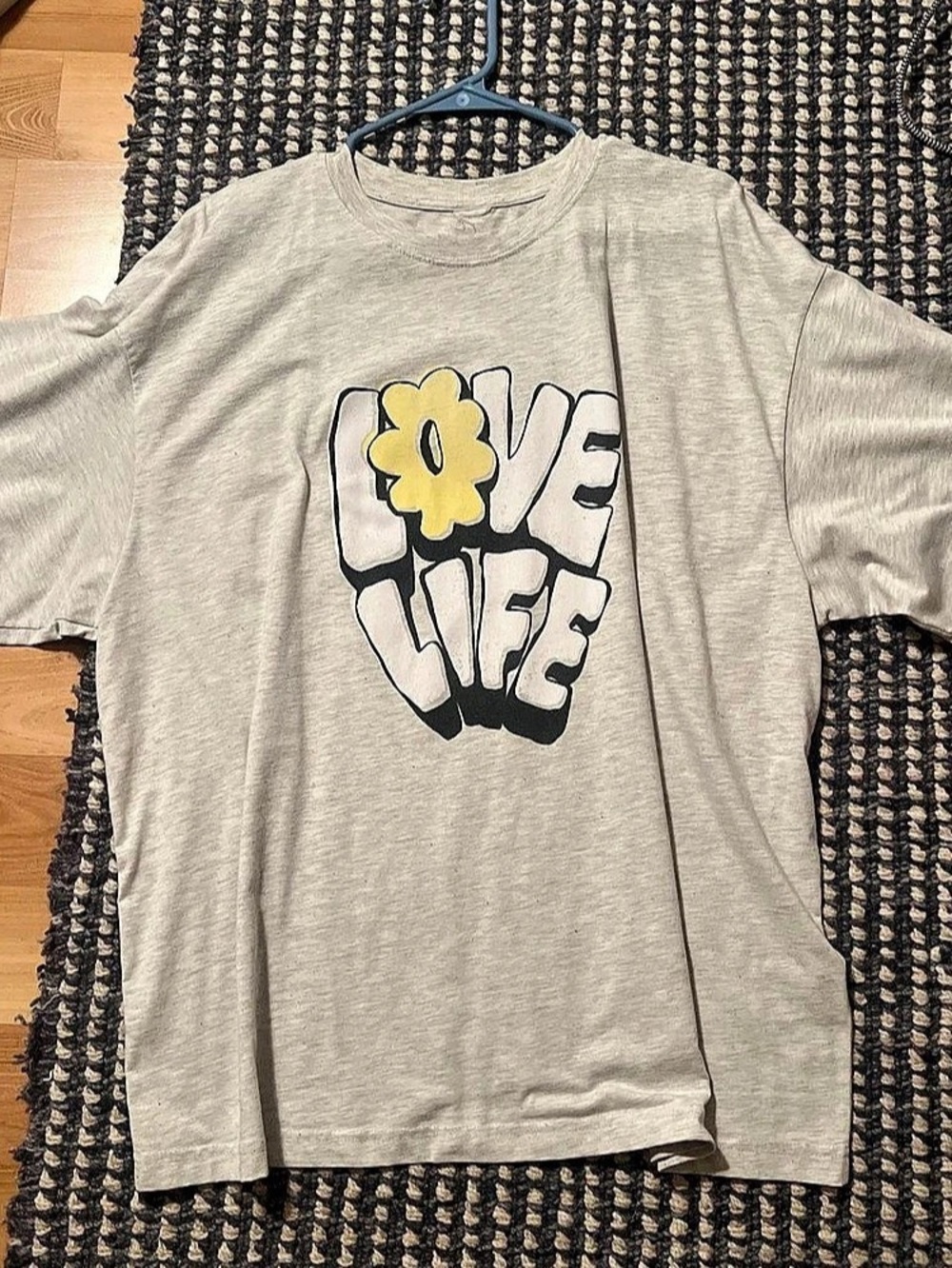 Graphic Short Sleeve Tee in Gray oversized
